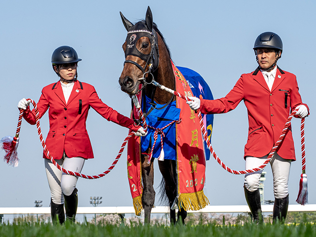 皐月賞馬ジャスティンミラノに右前浅屈腱炎が判明 9か月以上の休養の見込み