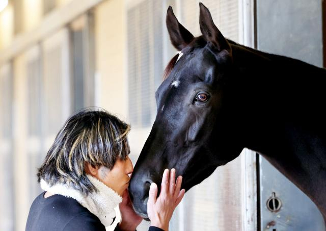 【チャンピオンズC】菱田裕二騎手、昨年の悔しい思いは二度としたくない!唯一の牝馬で史上2頭目の偉業狙う