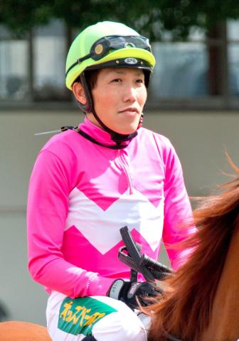 落馬事故で亡くなった園田競馬43歳騎手　NHK「のど自慢」予選会にも出場　小牧太は兄弟子