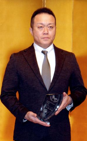 田中淳司調教師が「報知新聞社・リーディングトレーナー賞」10年連続受賞…「令和6年度北海道競馬記者クラブ・北海道地方競馬優秀賞」表彰式