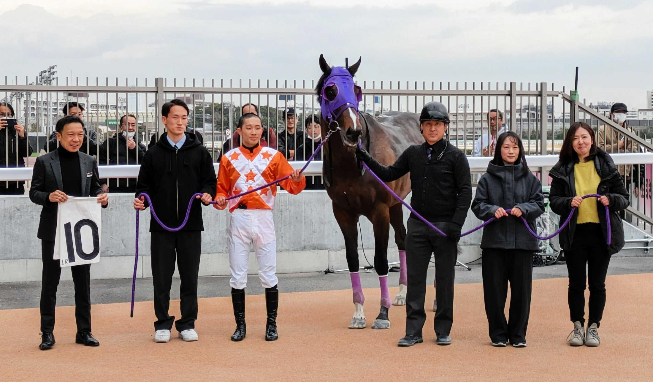 ルーキー・舟山瑠泉が地方初騎乗Ｖ「父の馬で勝つのが一つの夢でした」　船橋競馬“親子タッグ”で決めた