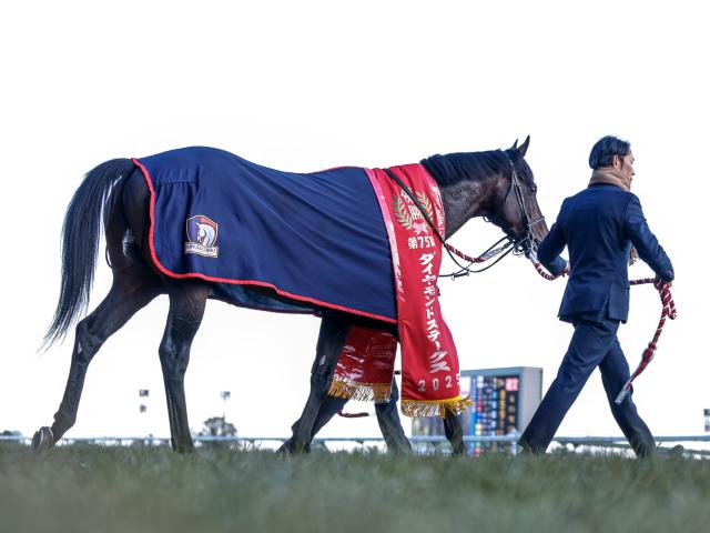 【天皇賞(春)枠順確定】ヘデントールは4枠6番、サンライズアースは3枠5番