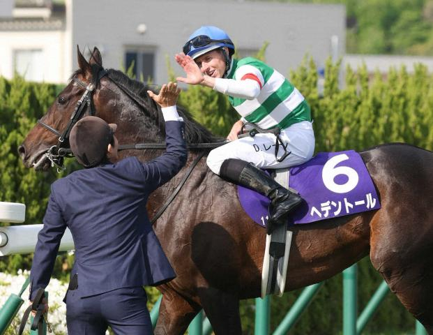 「勝ちすぎ」「今年のG1トレンド」短期免許の外国人騎手が25年G1席巻　ネット「存在感が凄すぎる!」
