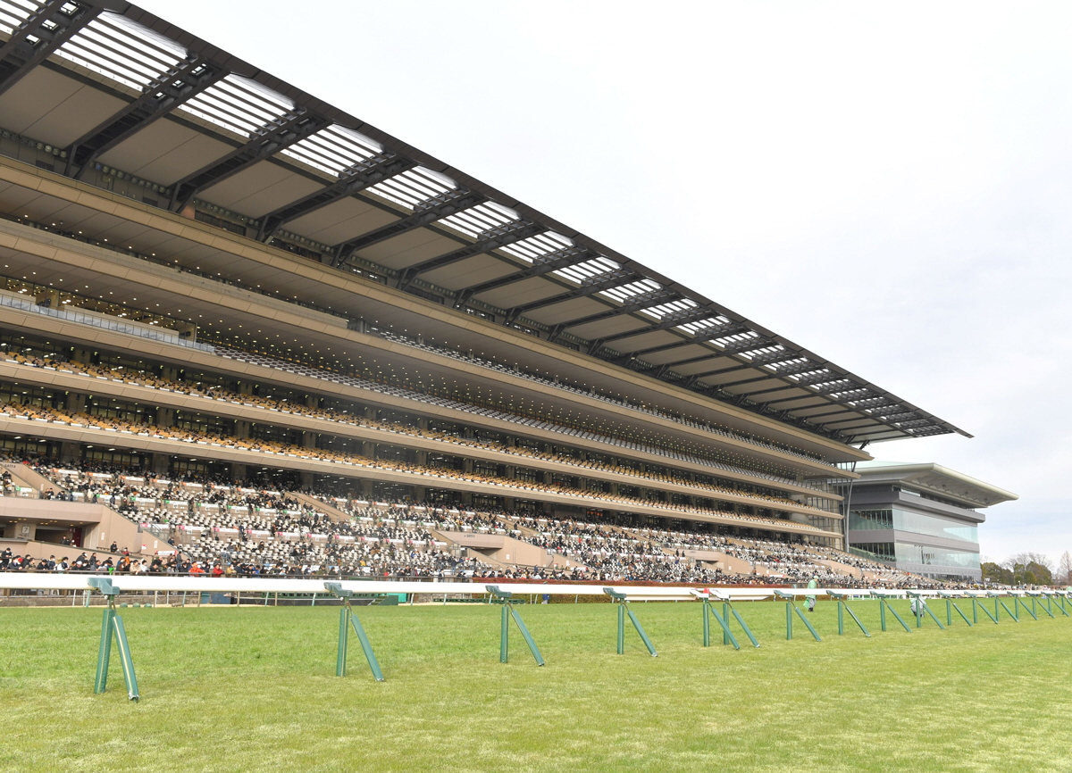 【天皇賞・秋】１番人気マスカレードボールがＧ１初制覇、ルメールは３週連続Ｇ１勝利