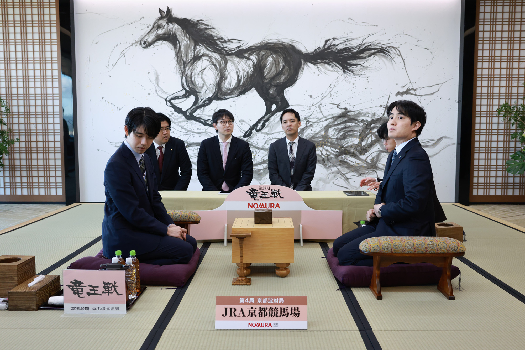 竜王戦第四局、京都競馬場にて開催