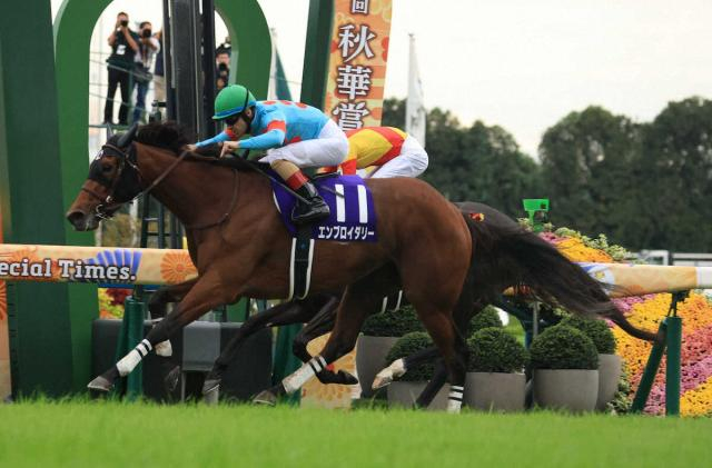 【JRA賞】エンブロイダリーが最優秀3歳牝馬　森一誠調教師、開業時入厩馬の栄冠に「ただ驚くばかり」