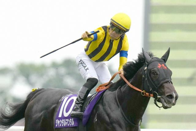 【JRA賞】最優秀マイラーは春秋王者ジャンタルマンタルが満票受賞!高野師「深い感謝を伝えたい」