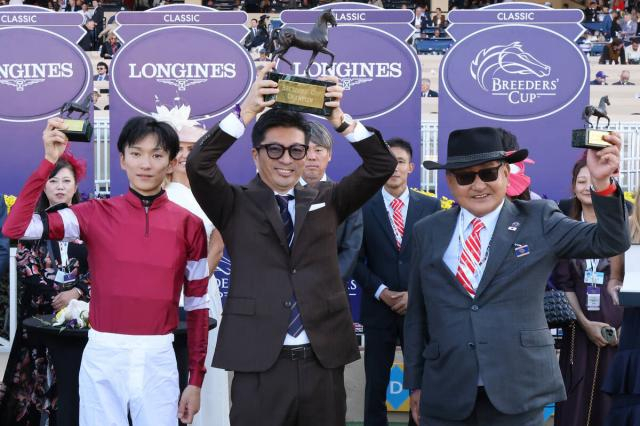 「私の前世は国かなんか救ってるんだと…」藤田晋オーナーがフォーエバーヤング年度代表馬選出に喜びの声