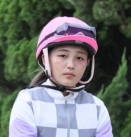 姫路開催は華々しくスタート!女性騎手がオープニングレースで上位を独占　佐々木世麗騎手「勝ててよかった」