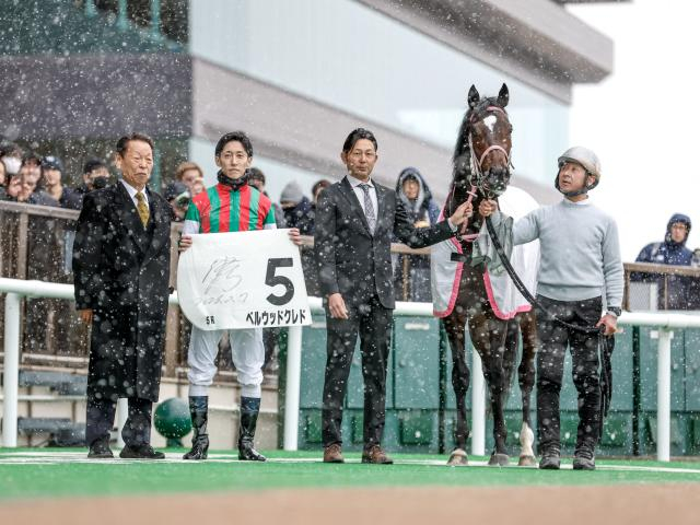 【メイクデビュー東京5Rレース後コメント】ベルウッドクレド津村明秀騎手ら