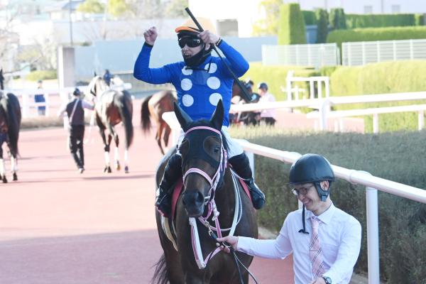 【チューリップ賞】タイセイボーグが大接戦を制し重賞初制覇 桜花賞候補へ名乗りを上げる