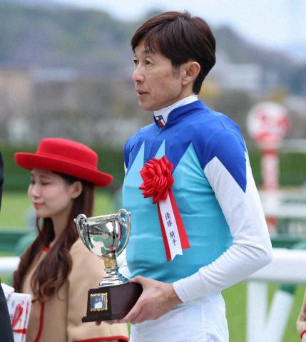 57歳武豊　デビューから40年連続JRA重賞V!　アドマイヤテラで阪神大賞典9勝目