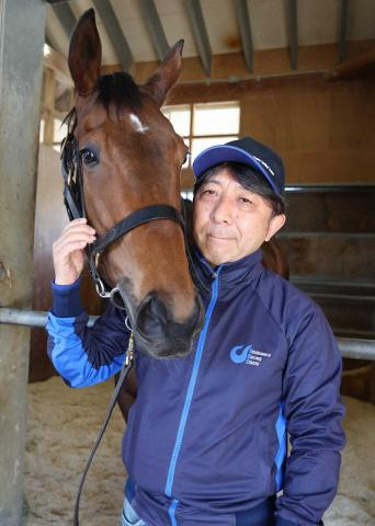 【桜花賞】母も育てた吉村師　姉の思いも背負ってアイニードユー桜舞台へ