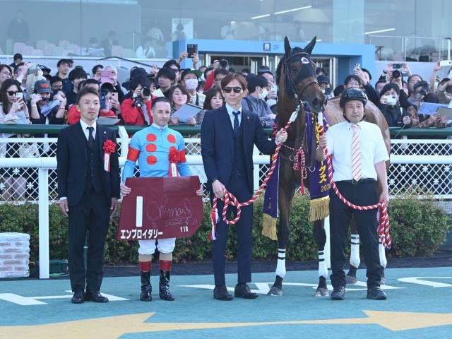 【阪神牝馬Sレース後コメント】エンブロイダリー C.ルメール騎手ら