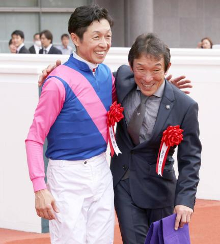 「ワクワク」「熱くなってきた」超豪華メンバーがそろう宝塚記念にネット早くも狂喜乱舞!　クロワデュノールも参戦
