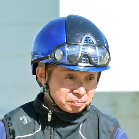 「心配しすぎ」岩田康誠騎手、右鎖骨骨折から2週間での復帰戦で7着　あすダービーでアスクエジンバラに騎乗予定