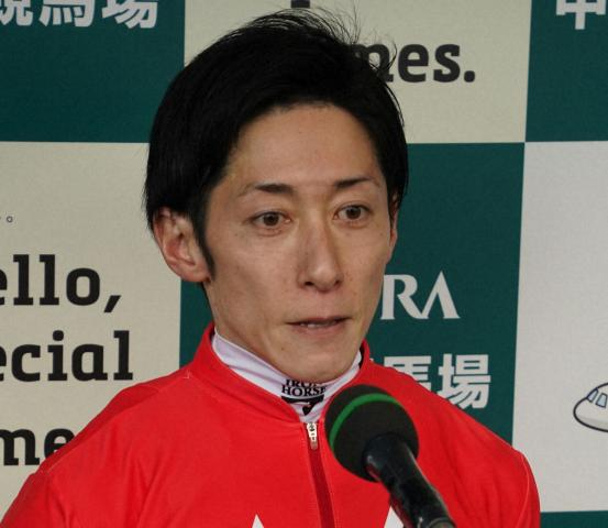 津村が落馬負傷…ダービー騎乗は当日朝判断へ　鈴木伸師「骨は大丈夫」