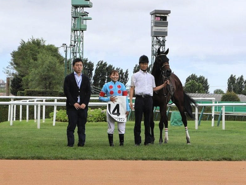 小林美駒が一日３勝の固め打ち　「理想的なレースをすることができました」　札幌９Ｒで早め先頭に立って押し切り