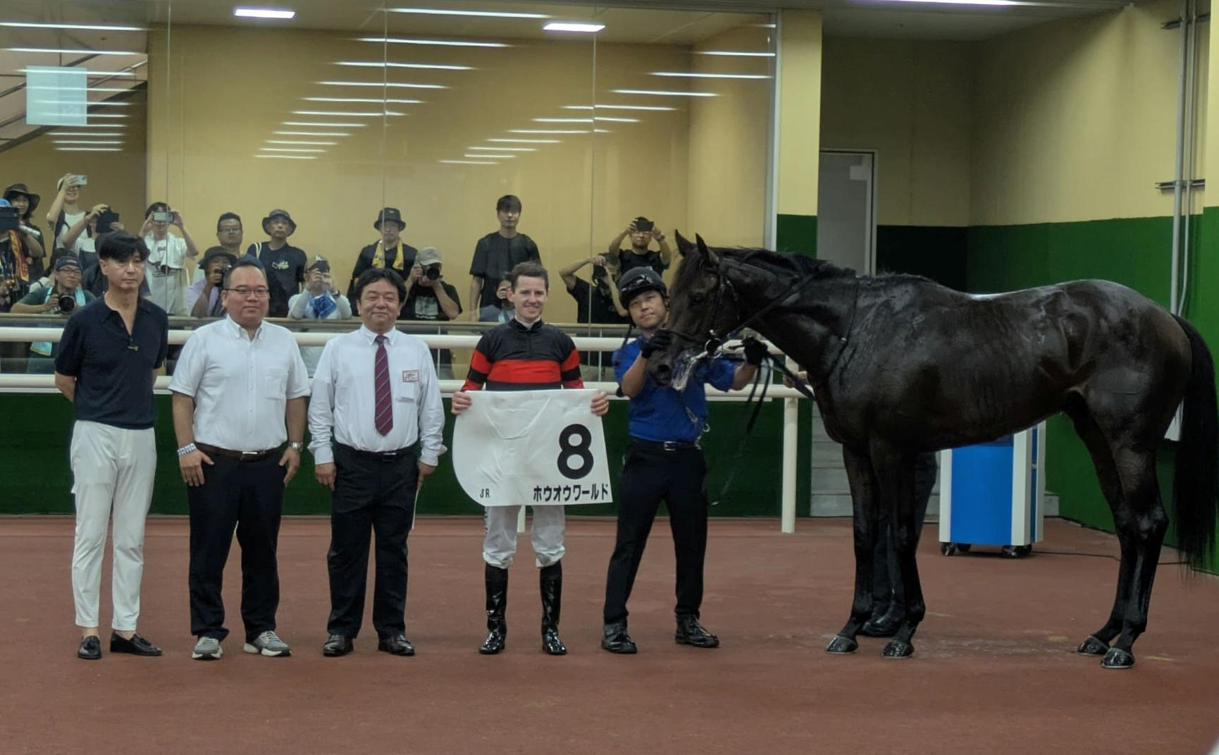 【新馬戦】ホウオウワールド　人気に応えてＶ　競り合いでも集中力切らさず　池江師「ためる競馬でもいいかも」