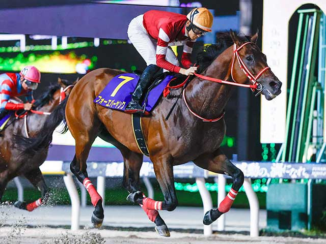 【有力馬動向】馬体にさらなる迫力が出てきたフォーエバーヤング/馬三郎のつぶやき