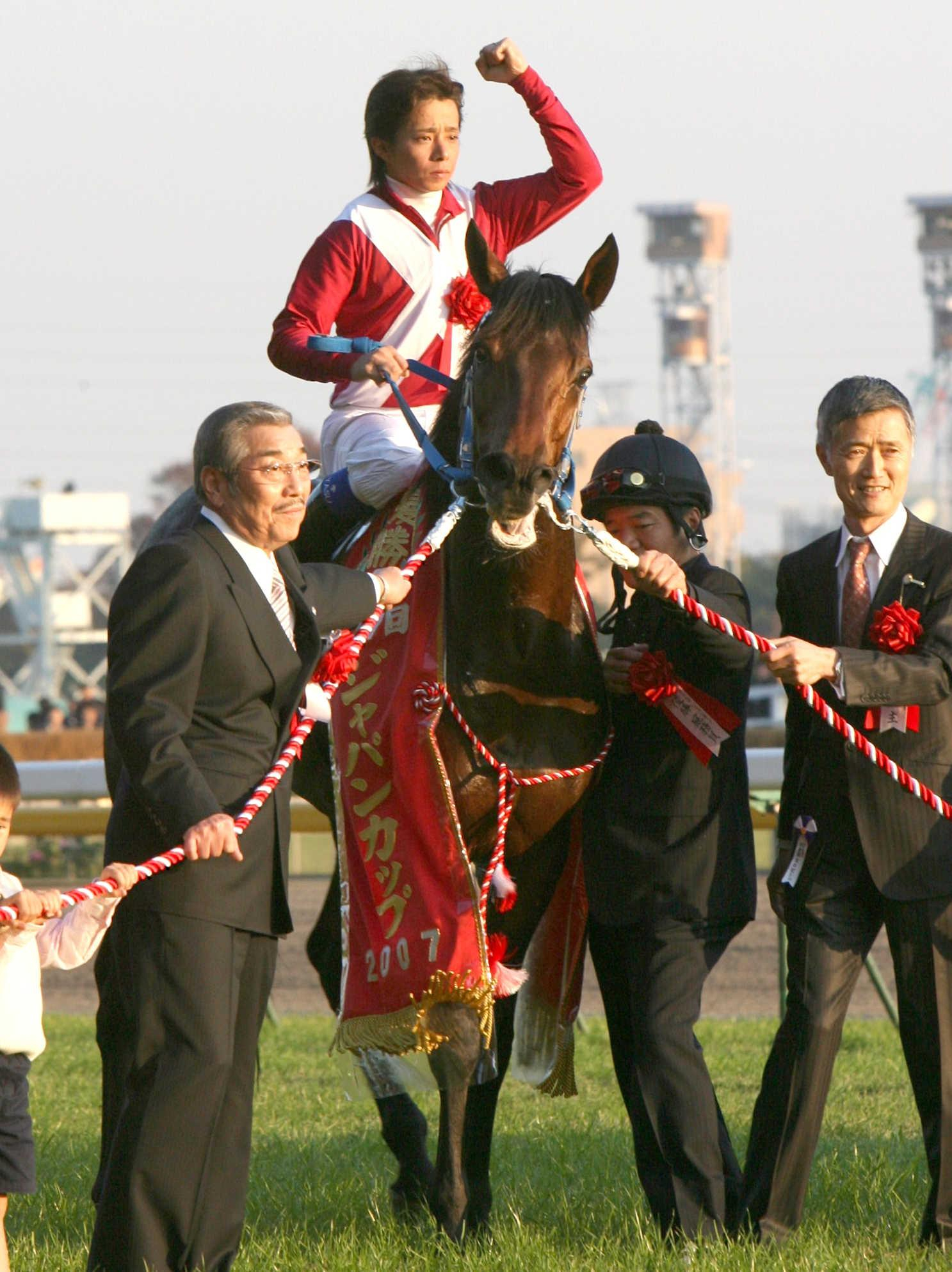 アドマイヤムーン死す　国内外でＧ１・３勝　０７年の年度代表馬に輝く