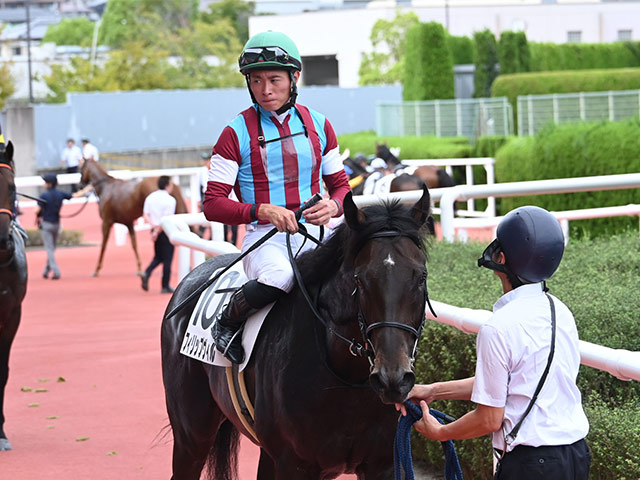 【メイクデビュー阪神4Rレース後コメント】フィリップヴィル岩田望来騎手ら