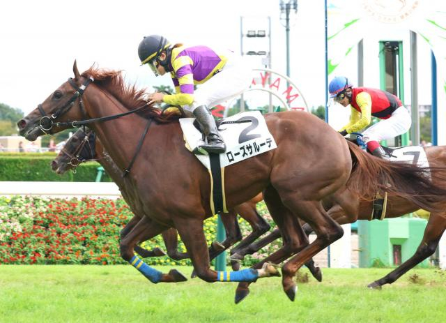 【中山5R・2歳新馬】ローズサルーテが豪脚一閃V　今年40勝目の小林美駒騎手「背中の良さや俊敏性を感じました」